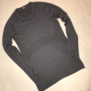 Lululemon Swiftly Tech Long Sleeve Gray size 4